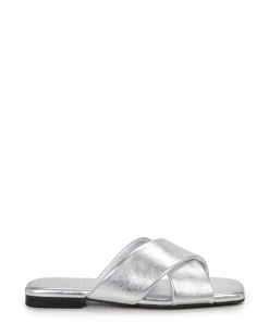 Alannie Sandal