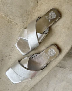 Alannie Sandal