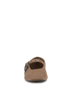 Vinica Mary Jane Flat
